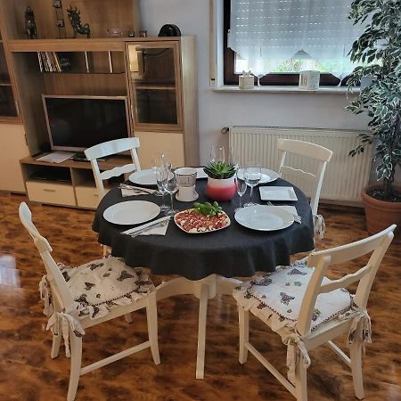 Ferienwohnung Fuer 4 Personen Mit Schnellem Wlan, Glasfaser, Tv Paket Beilstein  Eksteriør bilde